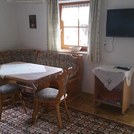 Ferienwohnung Lauchlehen Apartamento